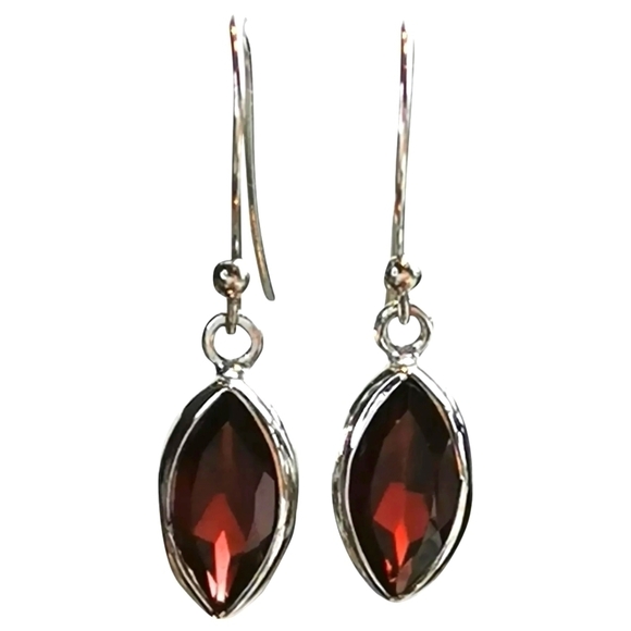 Sterling silver garnet dangle drop earrings - Picture 1 of 6